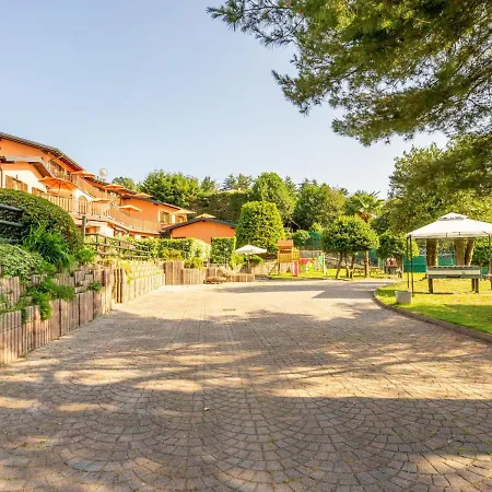 Holiday home Residenza Agrifoglio-12 By Interhome